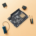ESP32 UNO D1 R32 Development Board (ESPDUINO-32) with WiFi & Bluetooth