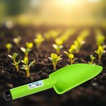Mintra Reinforced Plastic Garden Shovel – Light Green
