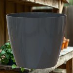 Round Royal Planter "Compass" with Tray - 30 cm Black